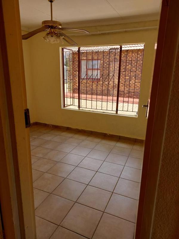 3 Bedroom Property for Sale in Mmabatho Unit 13 North West